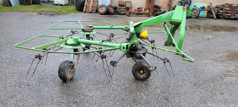 predam 4 pavukový obracač sena nesený 5 m záber DF - 5