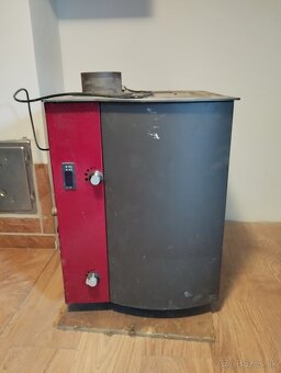 Predám krbovu pec vodník - 5