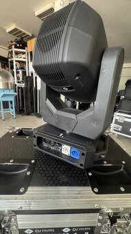 Predám rotačné hlavy LED Beam 200 s case - 5