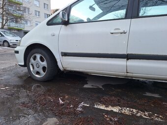 SEAT ALHAMBRA 1,9TDI SIGNO 4x4 - 5