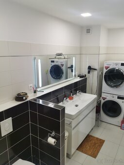 Exkluzívny byt s moderným dizajnom - 5
