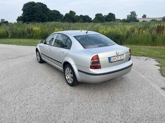 Škoda Superb 1.9 TDI 85 KW rv 2008 - 5