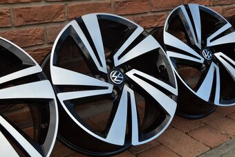 5x100 R18 Hlinikove disky Original Volkswagen T-Cross C11 - 5