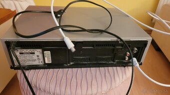 Videorekordér JVC HR-J587EU - 5