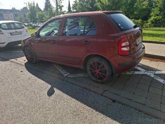 Ponúkam na predaj škoda fabia 1.4 mpi 44 kw r.v 2001 - 5