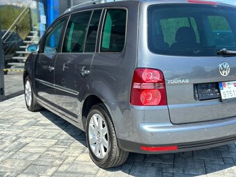 Volkswagen Touran 1.9 TDI DPF Highline 2007 266000km - 5