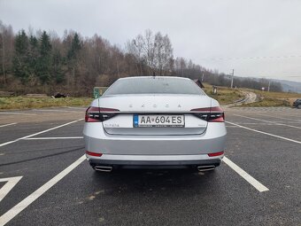 Škoda Superb 2.0 TSI 4x4 Laurin & Klement (2023) - 5