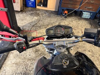 Predám SUZUKI GSR 600 - 5