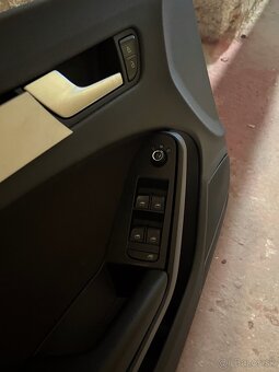 Audi a4b8 tapacíry - 5