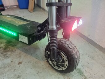 Boyueda 5600w 28Ah elektrokolobežka - 5
