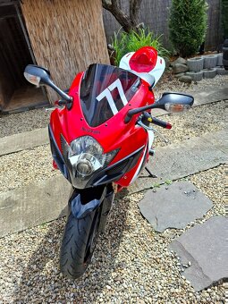 Suzuki GSXR 600 - 5