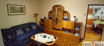 Na predaj tehlový rodinný dom 3+1 s garážou a predzáhradkou - 5