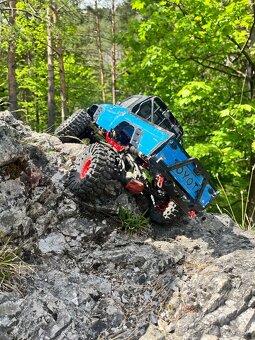 RC 1:10 Toyota SCX10 II - 5