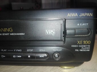 VHS videoprehrávač AIWA+TV farebné, 14“. - 5