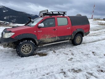 Toyota Hilux - 5
