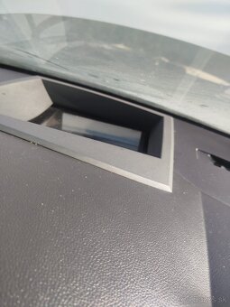 BMW E60 rozpredám 160kw automat - 5