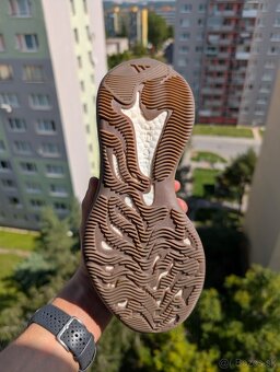 Yeezy Boost 380 Covelite - 5