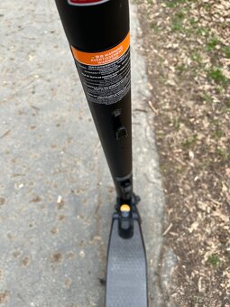 Ninebot Kickscooter ES1 - 5