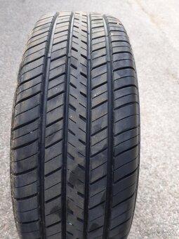 Predám letné pneu 215/70 R16 - 5