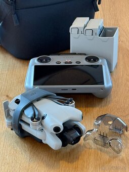 DJI Mini 4 Pro Fly More Combo (DJI RC 2) - 5