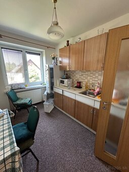 Velkometražny RD s garažou a krasnym pozemkom 753 m2, - 5