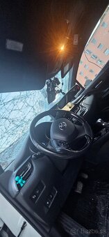 Toyota C-HR 1.8L hybrid 96kw - 5
