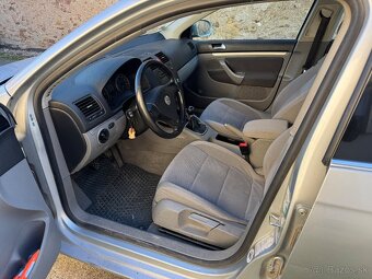 Volkswagen Jetta 2.0 TDI 103 kW – 2006 – strieborná - 5