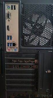 Ryzen 5 3500X, RX 6600, 16GB DDR4, 500GB SSD m.2 - 5