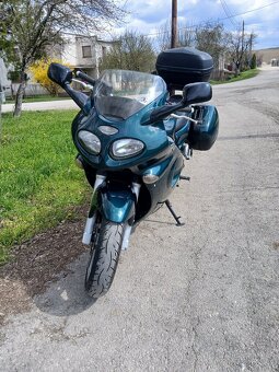 Triumph Sprint 955 ST - 5