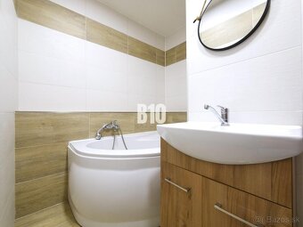 PRENÁJOM _Útulný 2i byt na Chrenovej - 2x balkón "s výhľado - 5