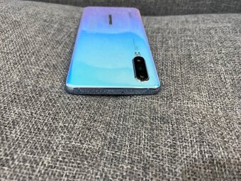 Huawei P30 (plne funkčný) pekný stav - 5