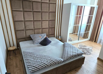 Prenájom Pre Náročných: Luxusný 3-izbový Byt s Balkónom v Sr - 5