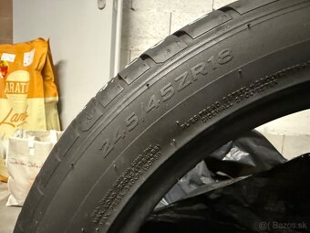 Hankook Ventus S1 245/45 r18 - 5