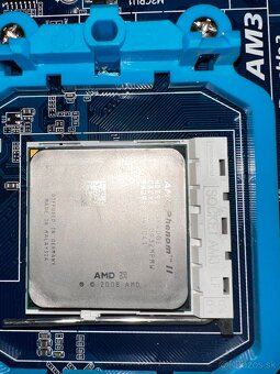 Zakladna doska + CPU + chladič procesora + skriňa - 5