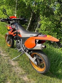 KTM LC4 640 Supermoto - 5