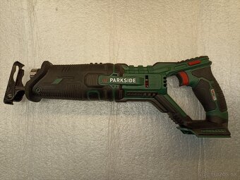 Predám chvostovú pílu Parkside PSSA 20-LI B2 - 5