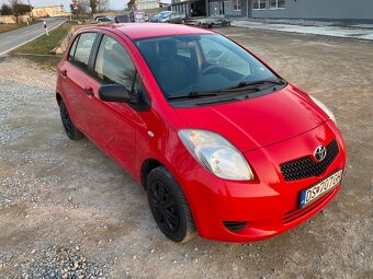 Predám Toyota Yaris 1,0 benzin - 5