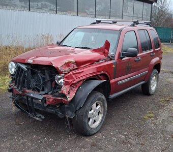 ND. Jeep Cherokee kj Liberty - 5
