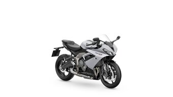 Predám Triumph Daytona 660 - 5