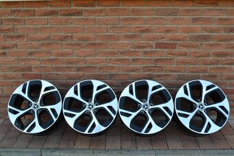 5x112 R18 Hlinikove disky Original Mercedes GLC X254 C254 - 5