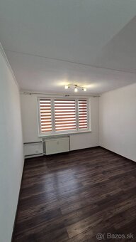 Garsónka len na dlhodobý prenájom pre jednu pracujúcu osobu. - 5