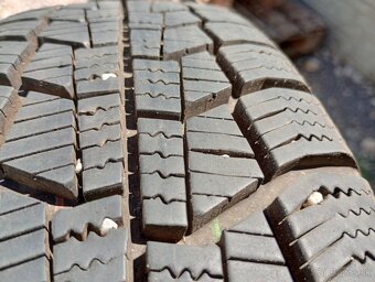 Predam 4ks pneu 165/70/r14 zimne 81TGeneral na diskoch 5x100 - 5