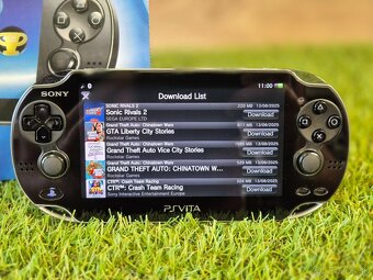 Playstation Vita OLED, Wifi, 8GB karta a 7 hier - 5