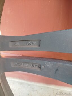 Elektróny Motec - 5