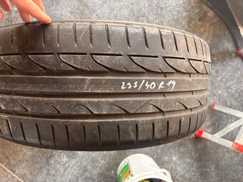 Predam 1ks pneumatiky 235/40 r19 - 5