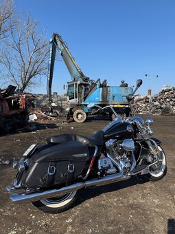 HARLEY DAVIDSON FLHR ROADKING 2010 - 5
