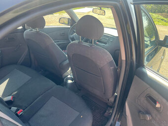 KIA RIO 2 2008 1.5 CRDI 81kw - 5