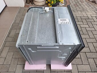 Zanussi-vstavaná elektrická rúra - 5