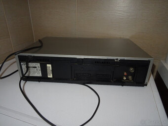 S-VHS videorekordér-JVC HR-S 5963-Super-VHS ET-HiFi- 6 HLAV - 5