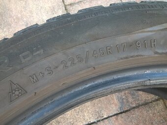 ZIMNÉ 225/45 R17 NOKIAN a MATADOR cca 7 mm UŽ OD 39,99 €/kus - 5